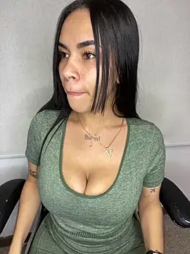 Naatalia online show from February 2025 12:25:01 AM