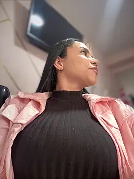 Naatalia online show from October 2025 09:45:01 PM