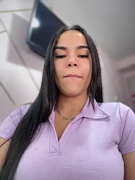 Naatalia online show from October 2025 06:17:02 PM