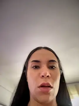 Naatalia online show from December 2025 07:32:01 PM