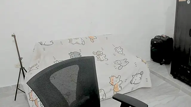 Naoko 7w7 online show from January 2026 02:02:02 AM