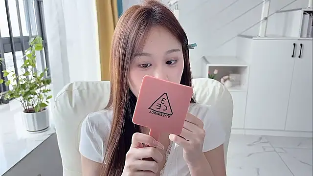 Cassie-20 online show from October 2025 02:15:01 AM