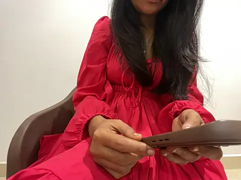 aliya bhatt online show from November 2025 04:18:02 PM