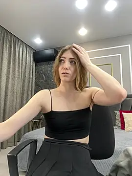 Snapshot of MilaSwe chatting on February 2025 05:42:02 AM MilaSwe online show from February 2025 05:42:02 AM