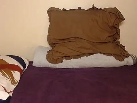 Karishma99  online show from October 2025 06:27:02 PM