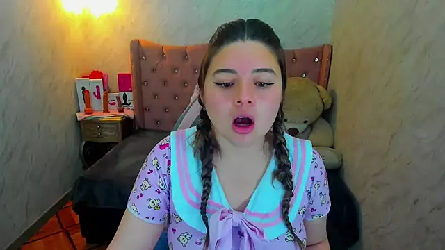 Snapshot of Lianngrace chatting on September 2025 01:54:02 PM Lianngrace online show from September 2025 01:54:02 PM