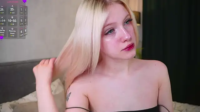 EdlaHewell online show from March 2026 01:21:01 AM