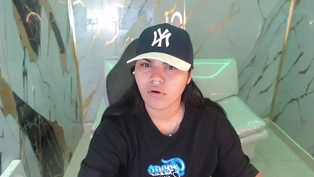 melany rouse18 online show from November 2025 01:18:02 PM