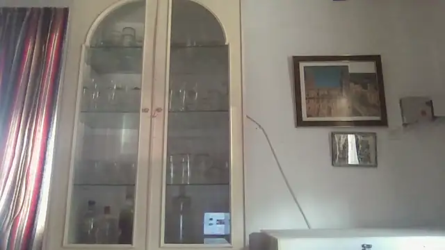 llopaco online show from October 2025 11:32:02 AM