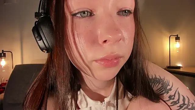 Sindy Juxx online show from March 2026 04:22:02 PM