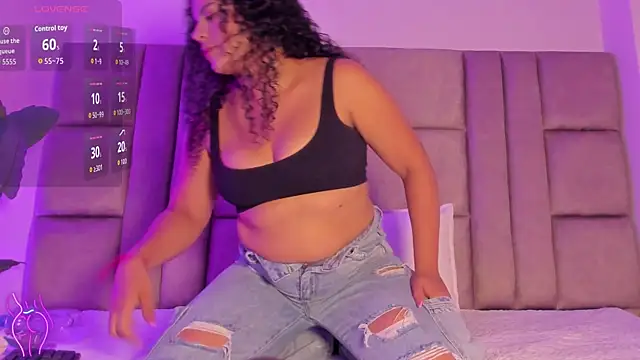  Ashley 33 online show from April 2026 08:09:02 PM