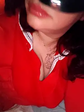 Loly2025 online show from December 2025 04:18:02 AM