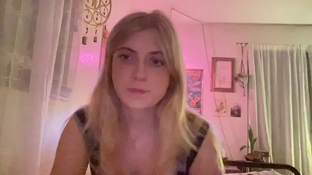 Snapshot of sinfulblonde1 chatting on February 2025 07:26:02 AM sinfulblonde1 online show from February 2025 07:26:02 AM