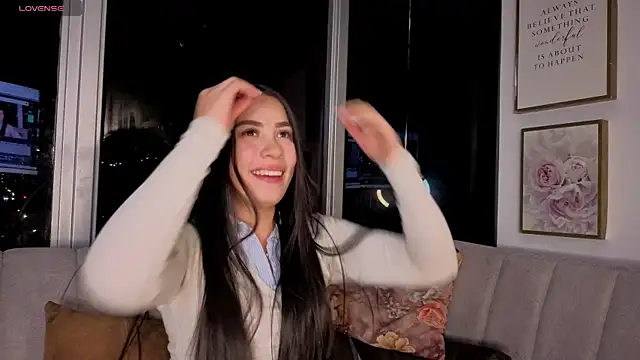 Ivanna West online show from December 2025 10:02:01 AM