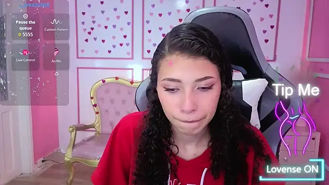 danatella a online show from December 2025 07:53:01 PM