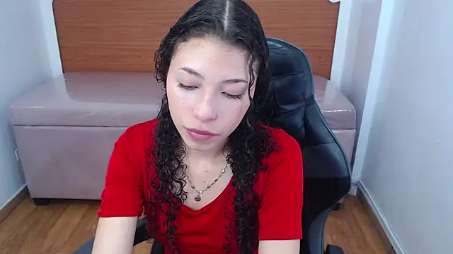 danatella a online show from January 2026 01:02:02 PM