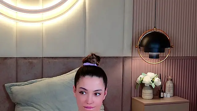 Snapshot of Alice_Deleon chatting on February 2025 12:41:02 AM Alice Deleon online show from February 2025 12:41:02 AM