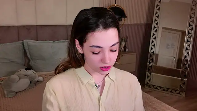 Snapshot of Alice_Deleon chatting on February 2025 09:25:02 PM Alice Deleon online show from February 2025 09:25:02 PM