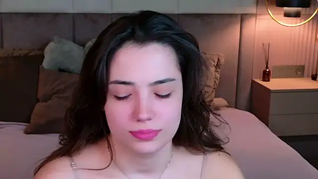 Snapshot of Alice_Deleon chatting on September 2025 06:06:02 AM Alice Deleon online show from September 2025 06:06:02 AM