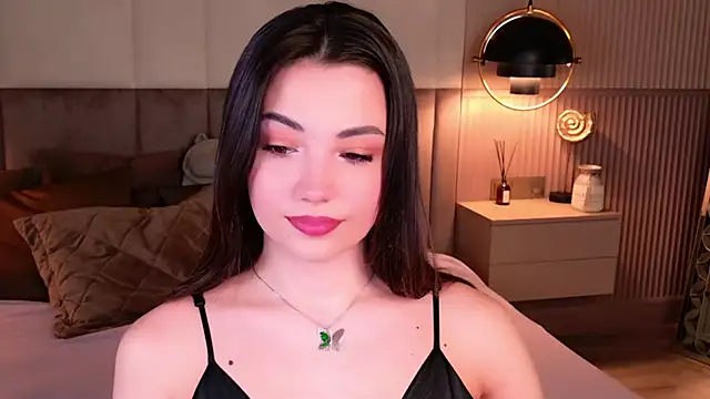 Snapshot of Alice_Deleon chatting on October 2025 06:36:01 AM Alice Deleon online show from October 2025 06:36:01 AM