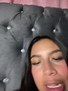 Emily sharlot online show from February 2026 06:26:01 AM