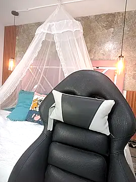 EmmaSulivan online show from October 2025 11:44:01 AM