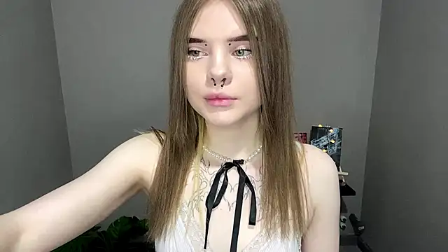 CarolinePepper online show from March 2025 08:14:02 PM