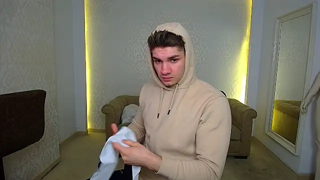 MaxKaiden online show from February 2026 05:46:02 AM