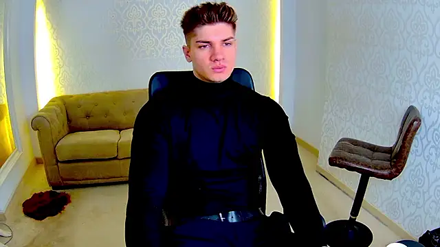 MaxKaiden online show from February 2026 05:40:02 AM