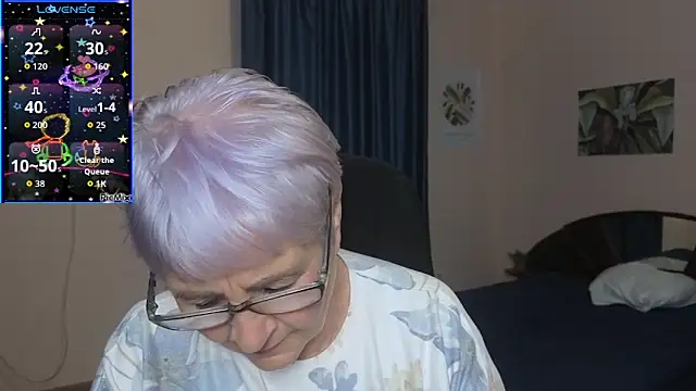 Sandra Snowflake online show from October 2025 04:43:02 AM