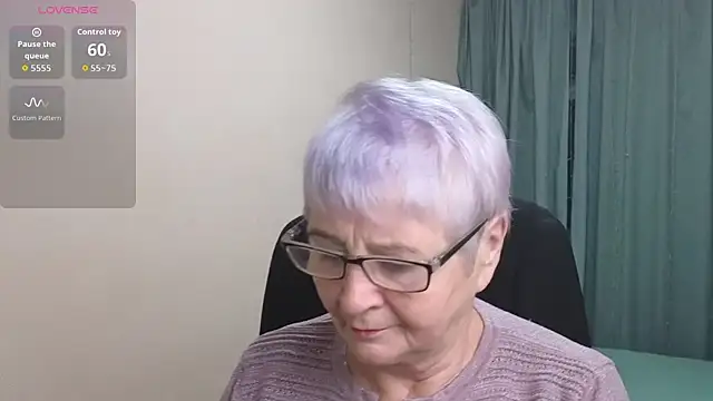 Sandra Snowflake online show from November 2025 03:45:02 AM