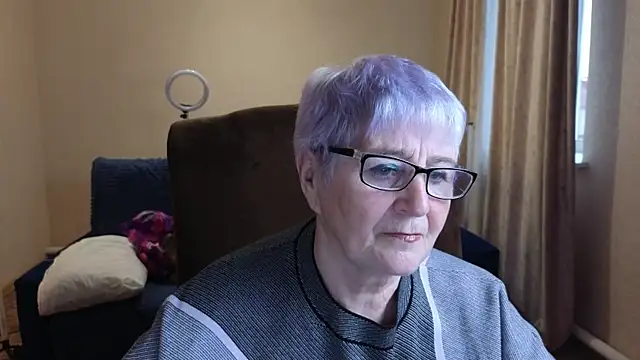 Snapshot of Sandra_Snowflake chatting on April 2026 04:21:01 AM Sandra Snowflake online show from April 2026 04:21:01 AM