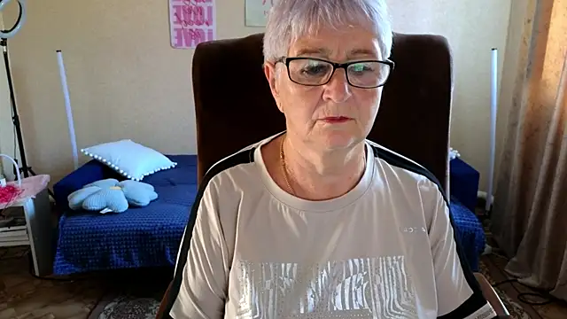 Snapshot of Sandra_Snowflake chatting on July 2026 04:15:01 AM Sandra Snowflake online show from July 2026 04:15:01 AM