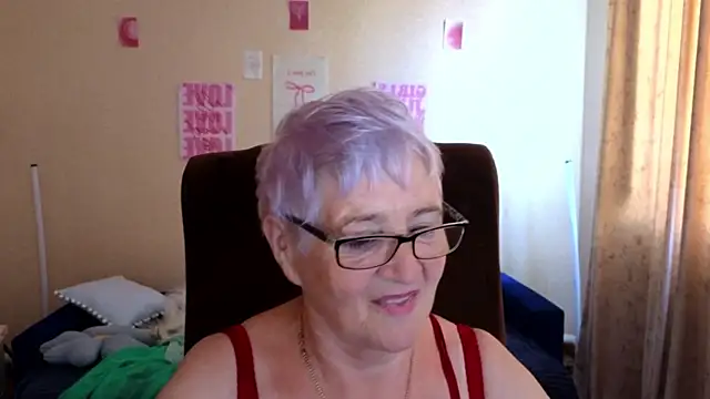 Snapshot of Sandra_Snowflake chatting on July 2026 06:47:02 AM Sandra Snowflake online show from July 2026 06:47:02 AM