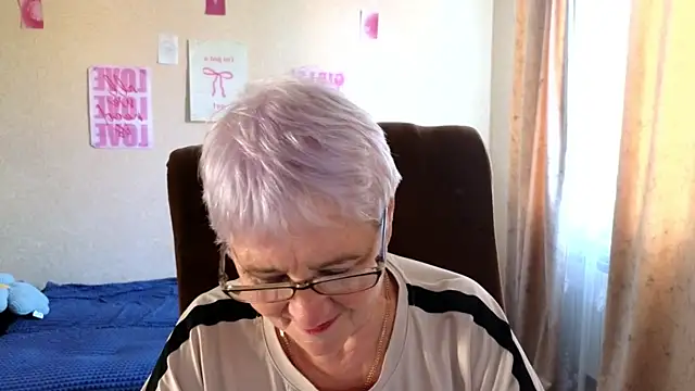 Snapshot of Sandra_Snowflake chatting on July 2026 04:06:02 AM Sandra Snowflake online show from July 2026 04:06:02 AM