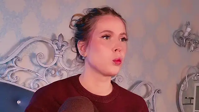 BECKI VRES online show from September 2025 08:47:01 PM