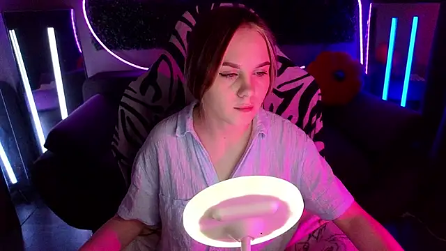 Dyna bae online show from November 2025 04:17:01 PM