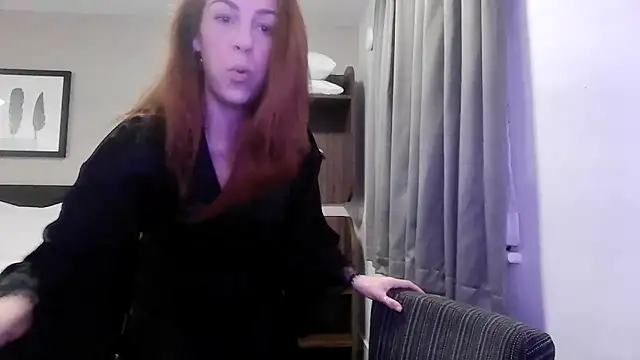 Edenfox- online show from January 2026 06:22:01 PM