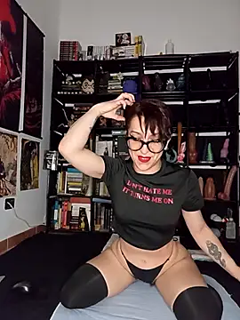 MirianaB online show from January 2026 10:23:01 PM