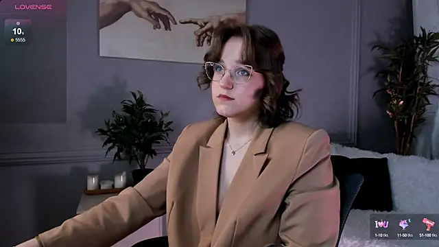 Rada Woods online show from February 2025 09:33:02 PM