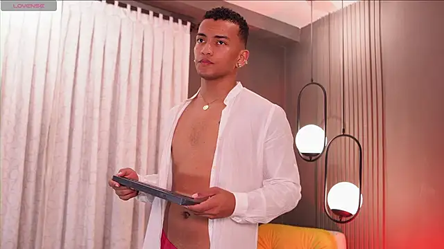 Snapshot of Rafa2004Cruz chatting on May 2026 03:55:02 AM Rafa2004Cruz online show from May 2026 03:55:02 AM
