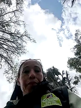 Snapshot of Coeur_de_luxure chatting on September 2025 05:35:02 PM Coeur de luxure online show from September 2025 05:35:02 PM