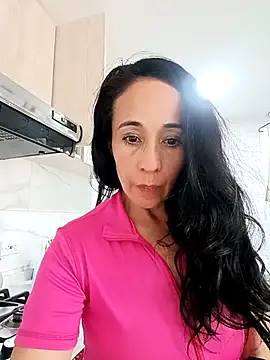 Snapshot of Coeur_de_luxure chatting on September 2025 08:52:02 PM Coeur de luxure online show from September 2025 08:52:02 PM