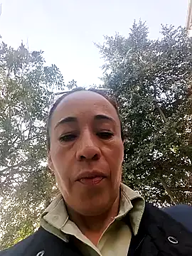 Snapshot of Coeur_de_luxure chatting on October 2025 12:39:02 PM Coeur de luxure online show from October 2025 12:39:02 PM