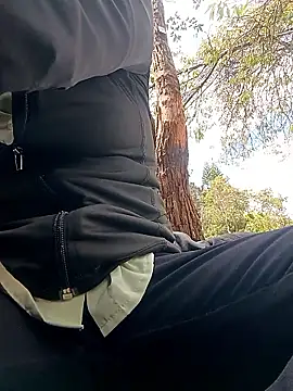 Snapshot of Coeur_de_luxure chatting on November 2025 03:12:01 PM Coeur de luxure online show from November 2025 03:12:01 PM