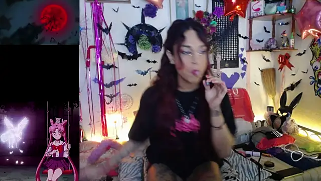Snapshot of purplekattlyn chatting on May 2026 07:38:01 AM purplekattlyn online show from May 2026 07:38:01 AM