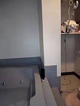 KingSlim56 online show from March 2026 02:47:02 PM