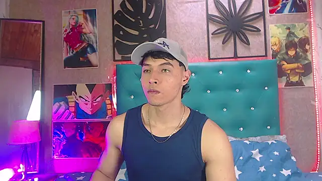 LiamAndrewzz online show from September 2025 07:48:01 PM