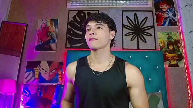 LiamAndrewzz online show from February 2026 03:18:01 AM