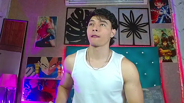 LiamAndrewzz online show from April 2026 04:11:01 AM